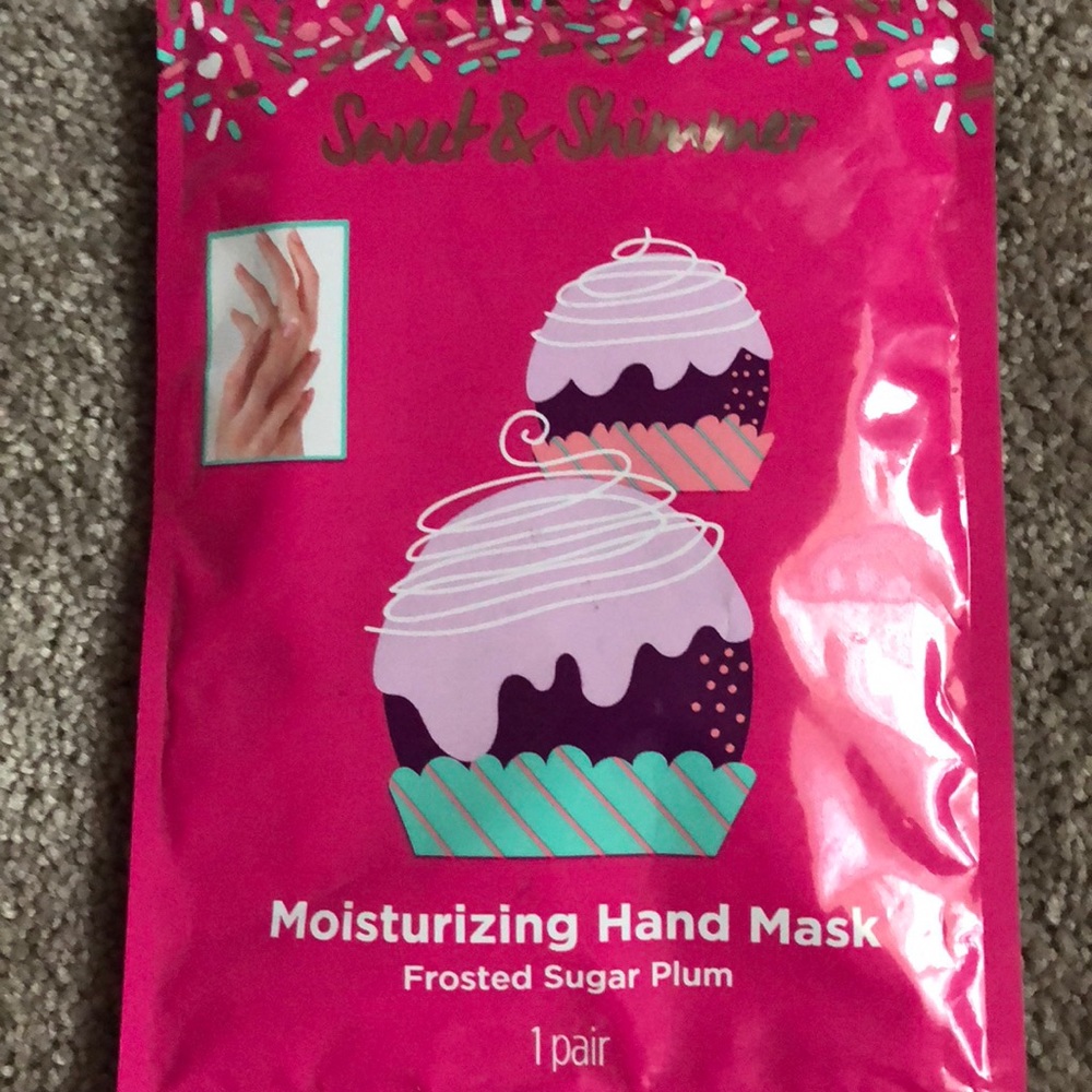 Moisturizing hand mask (frosted sugar plum)